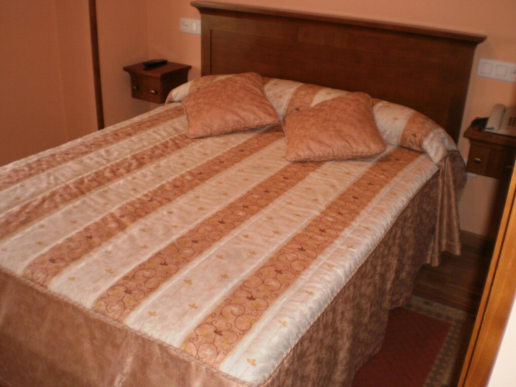 Hotel Los 14 Pravia Værelse billede