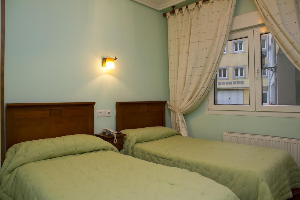 Hotel Los 14 Pravia Eksteriør billede